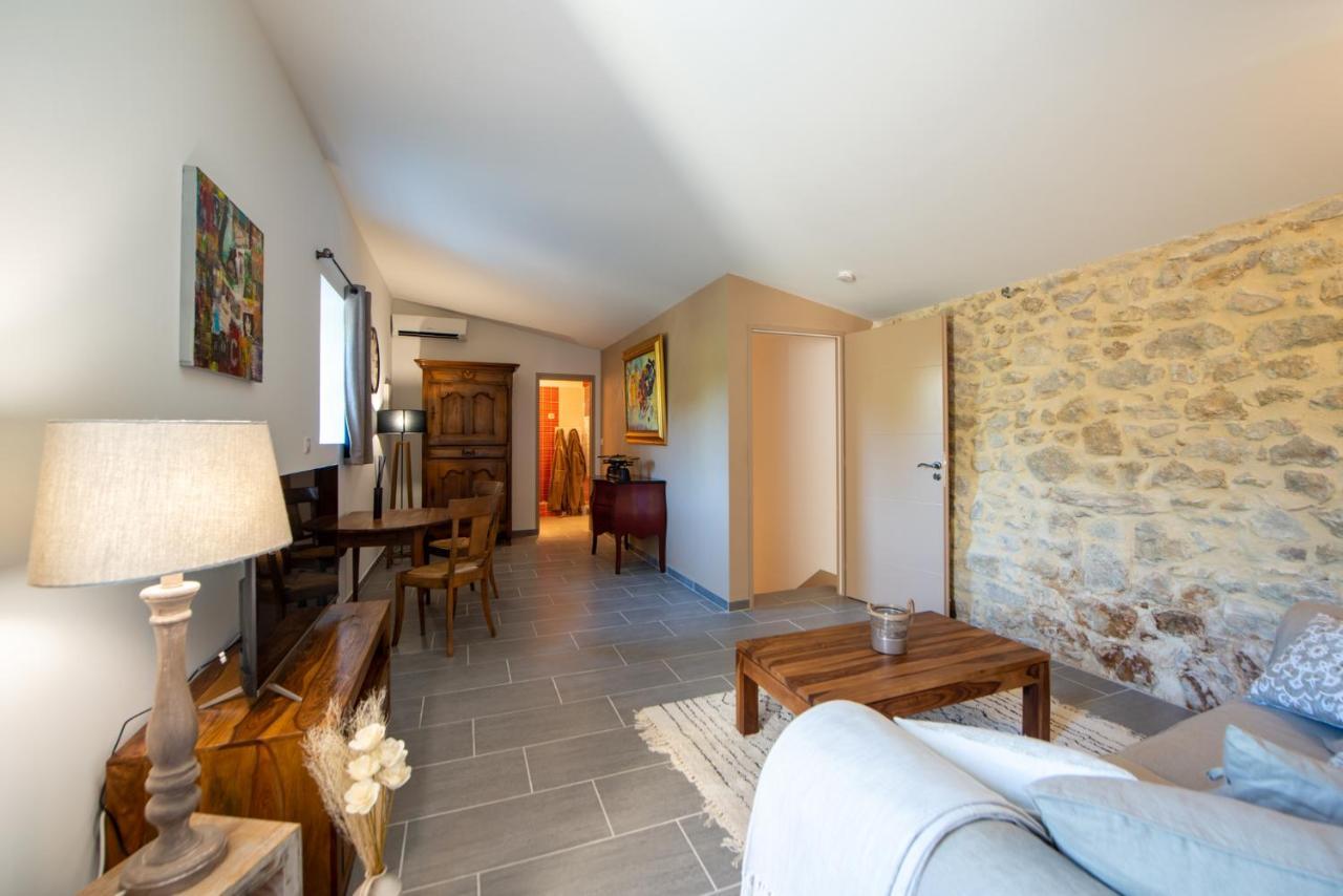 La Maison De Livia, Chambres D'Hotes, Piscine Chauffee, Proche Uzes, Nimes, Ales Sauzet  Екстер'єр фото